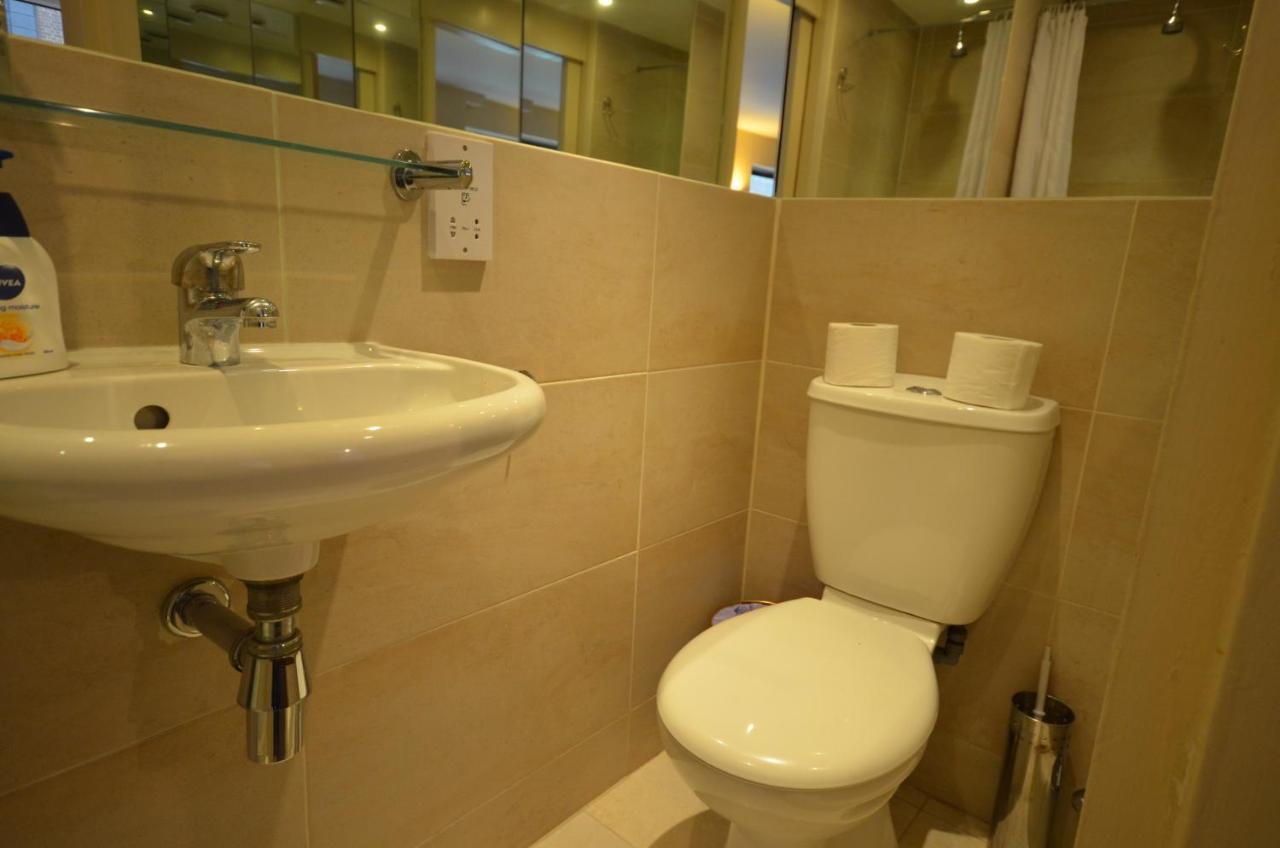 Flat In Camden Town Apartment Лондон Екстериор снимка